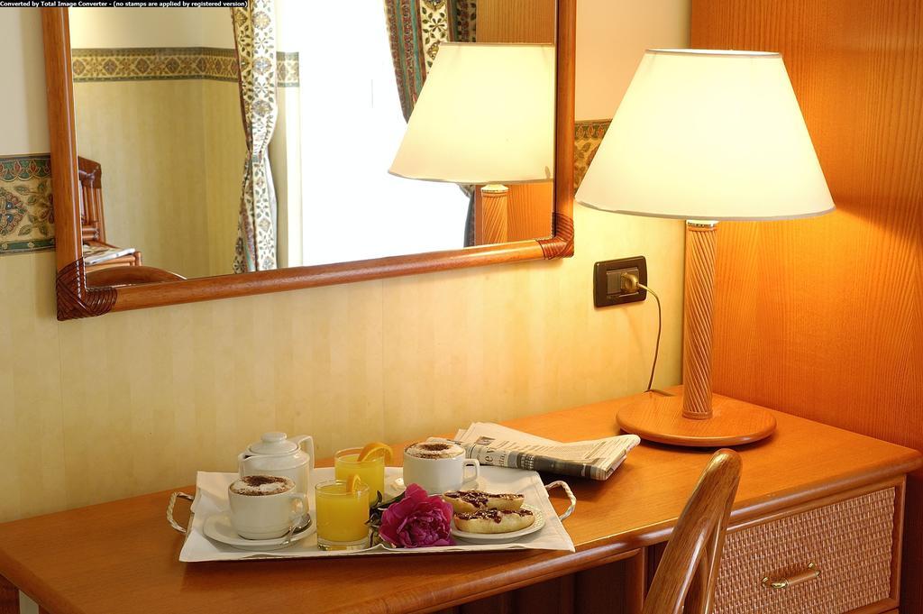 Hotel Casella Pietra Ligure Chambre photo
